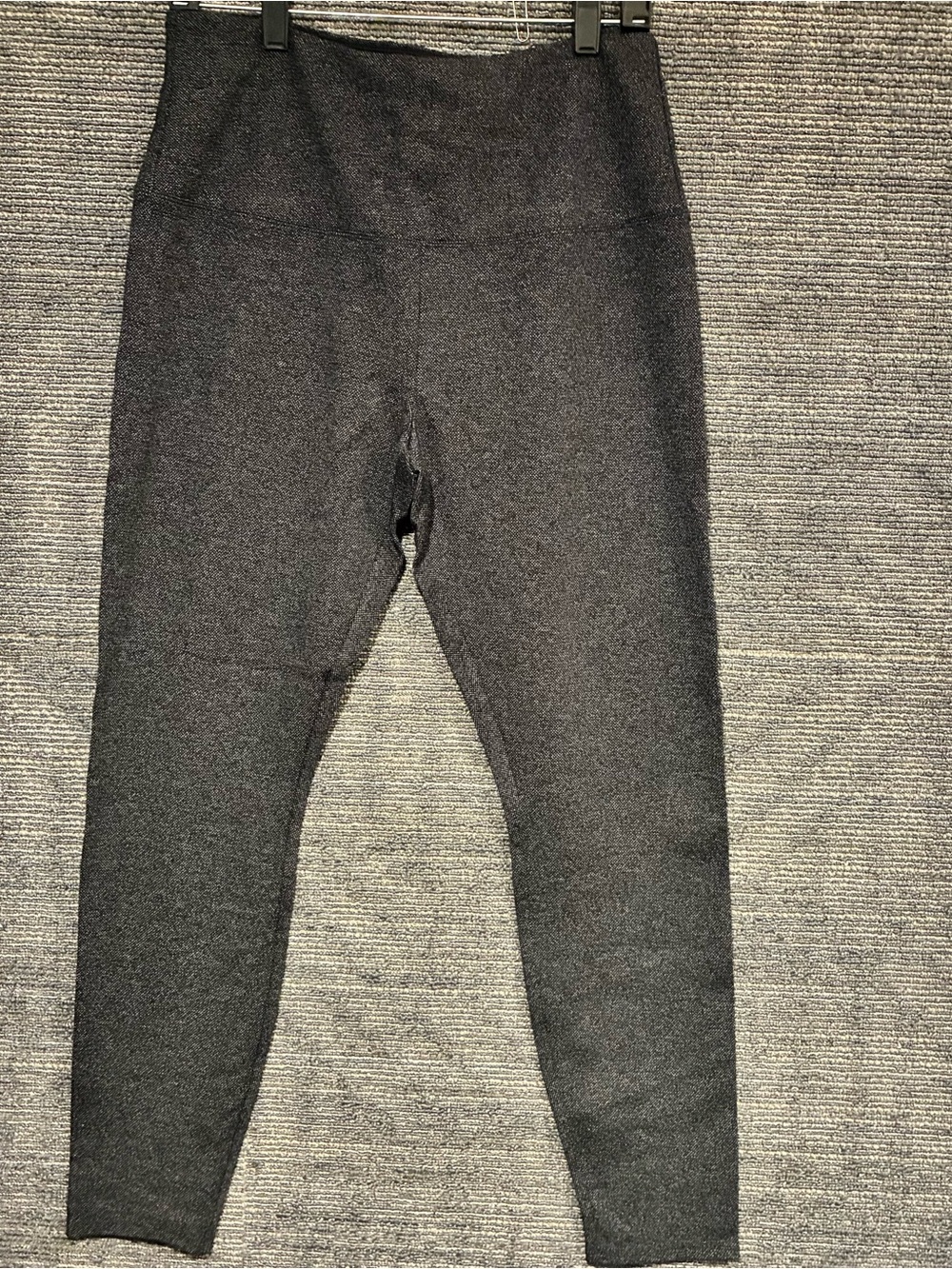 Lysse’ Black Knit Pull-On 360 degree Smooting inside waistband Sz L Custom Ponte